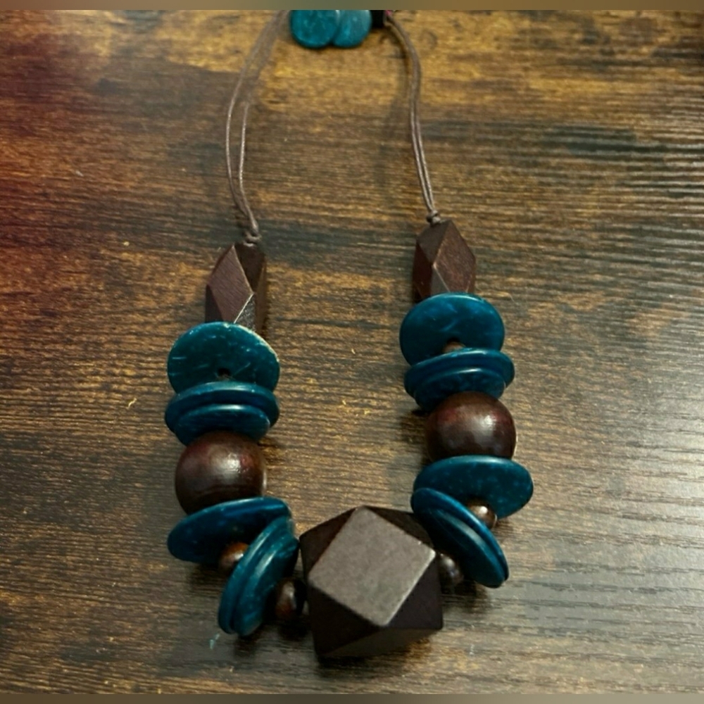 Elegant Blue and Brown Beaded Necklace
